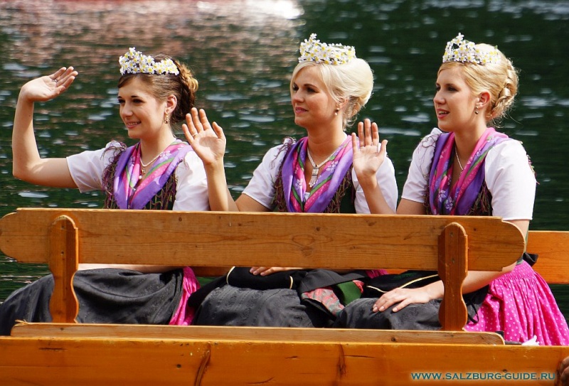 Принцессы нарциссов. Самый большой праздник цветов в Австрии. Зальцкаммергут. Озёра Австрии.